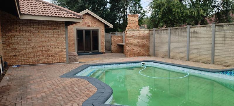 3 Bedroom Property for Sale in Vaalpark Free State